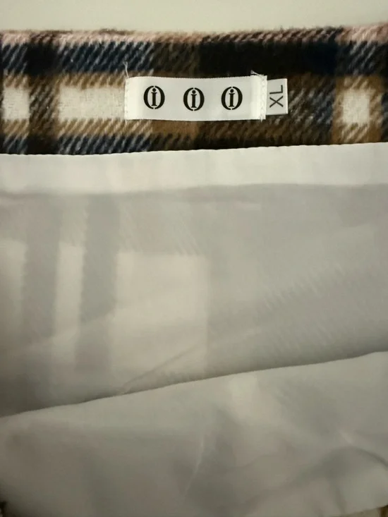 NWT Plaid Wool Blend Mini Skirt | Cozy Chic Fall Staple | Size XL - Picture 6 of 10